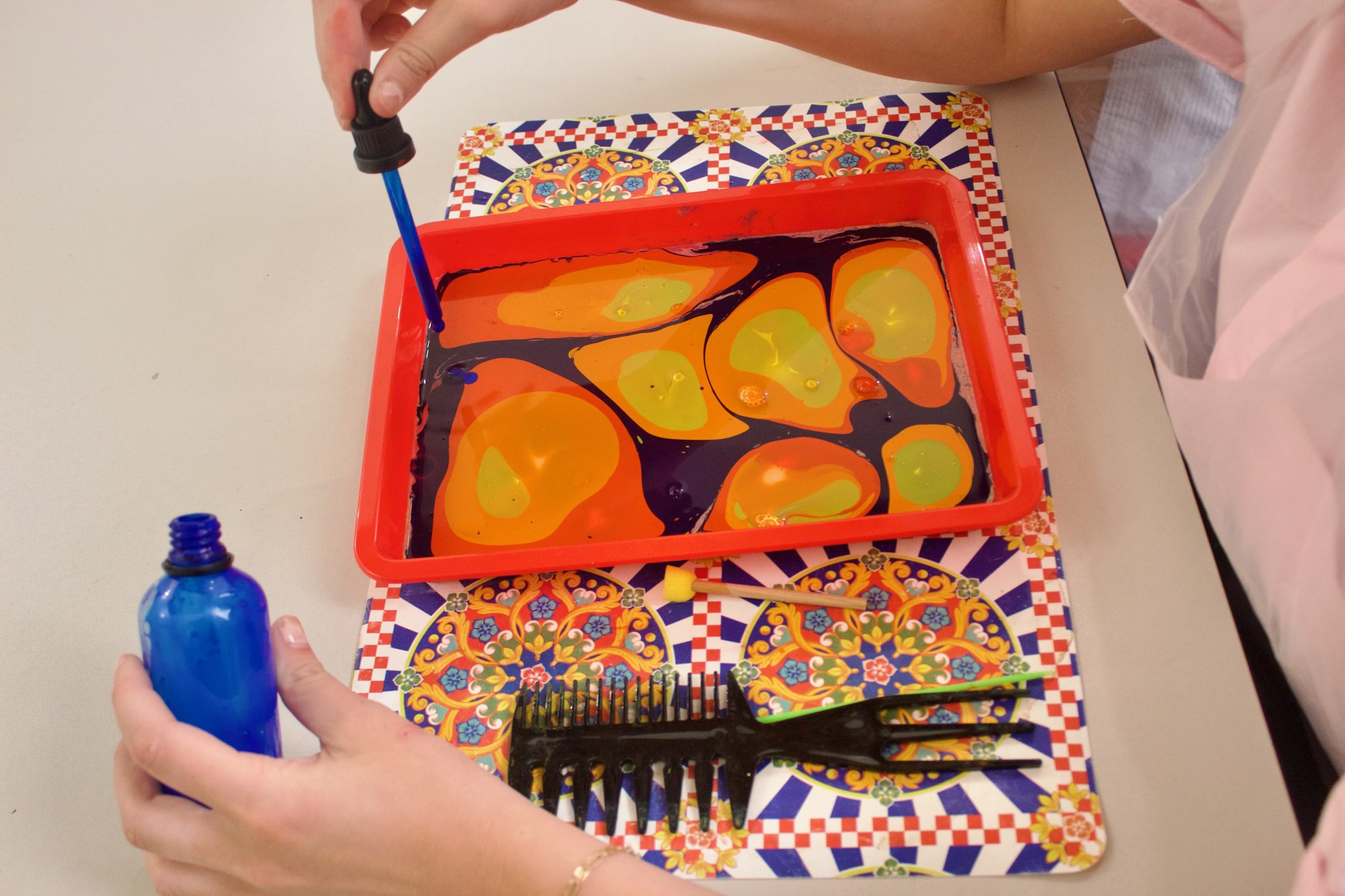 paper-marbling-florence Laboratorio di pelle